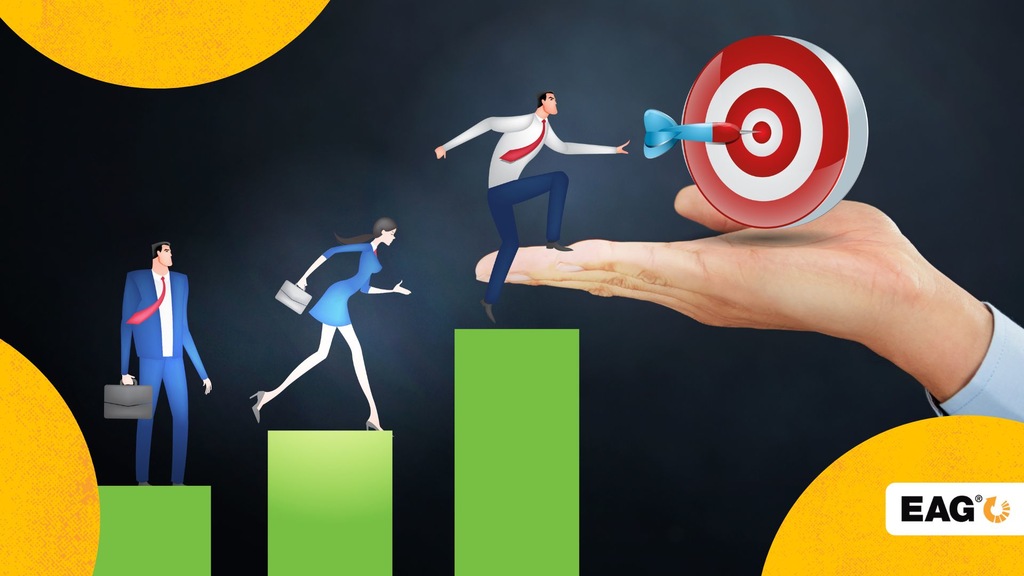 desenhos de personagens indo até a meta da empresa através de um bom plano de desenvolvimento individual